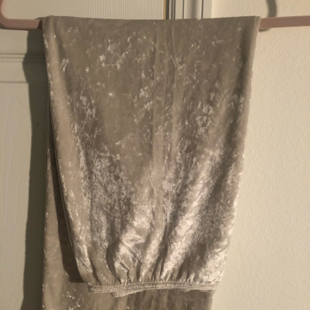 Long Light silver velvet Express skirt